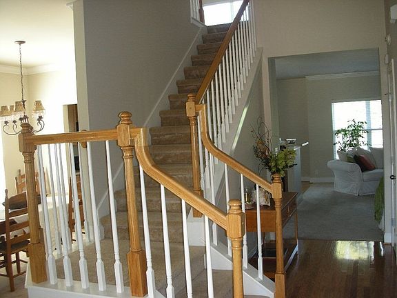 Sunny 2 Story Foyer