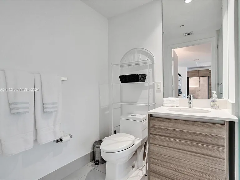 121 NE 34th St #2906 — Photo 16