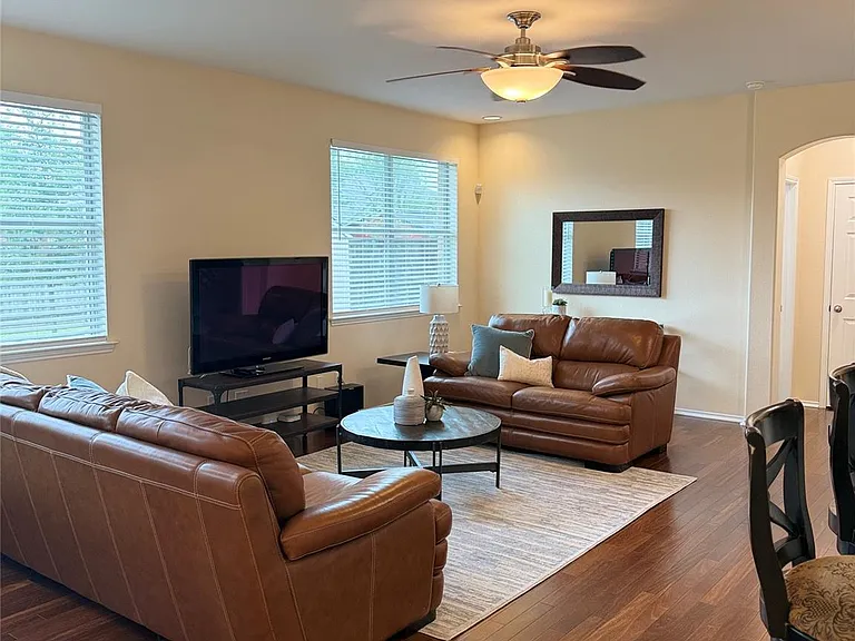 208 Wenrick Dr — Photo 13