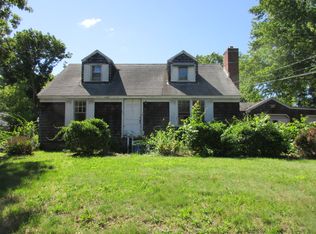 17 Buckingham Rd, Mansfield, CT 06250
