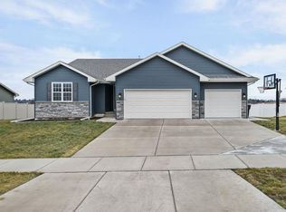 21 W Gailen Ln, Milton, WI 53563