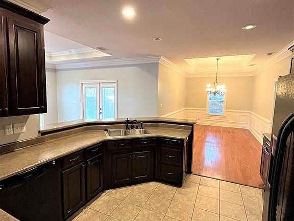 3rd image of 3770 Old Vine Way