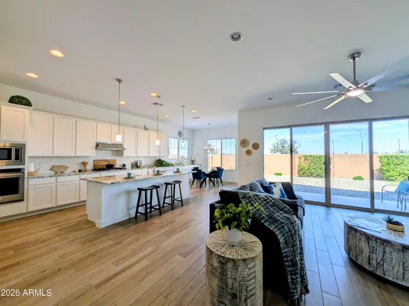 22652 E LORDS Way, Queen Creek, AZ 85142