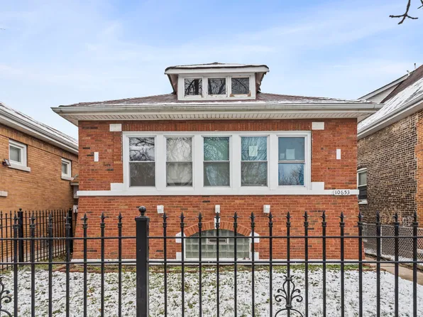 10653 S Bensley Ave, Chicago, IL 60617