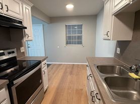 Charming 1-Bedroom, 1-Bath Apartment with Updated Finishes Central OKC Living