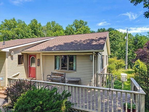 4th image of 5048 Akron Cleveland Rd