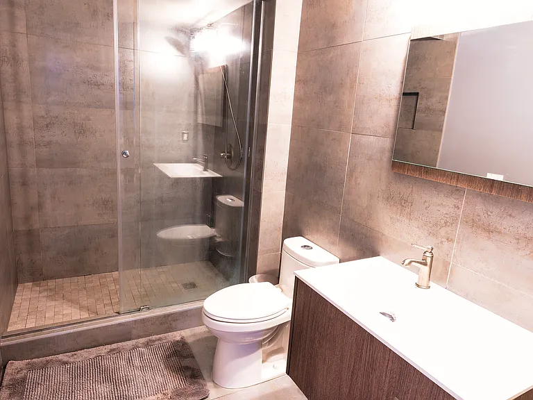 930 Wayne Ave #1307 — Photo 6