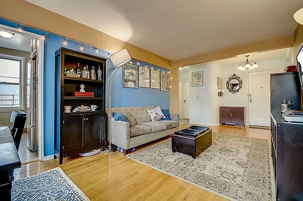 Sold by Redfin Real Estate | media 12