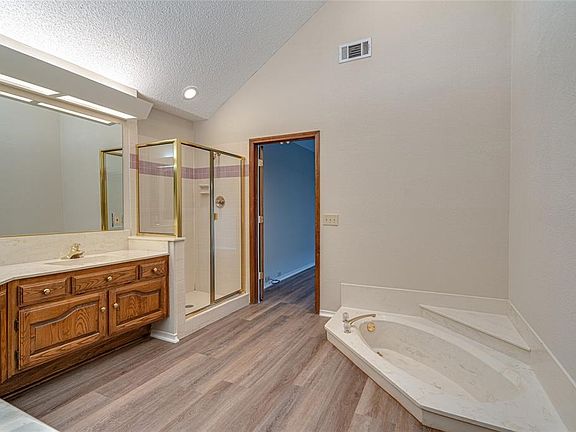 3rd image of 2113 High Country Dr