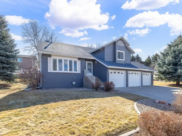 2449 Thames Cir, Rapid City, SD 57702