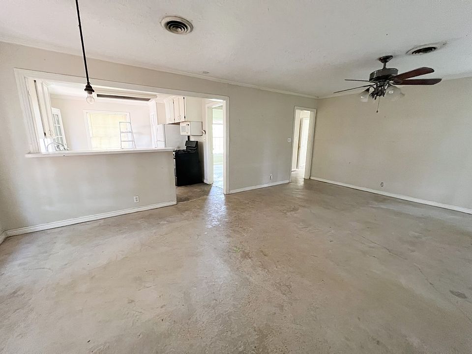 2nd image of 190 N 21st St
