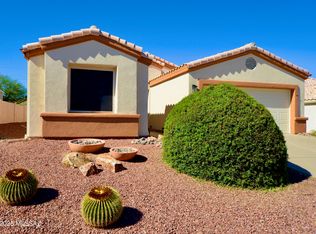 610 W Rio Teras, Green Valley, AZ 85614