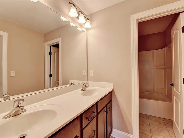 3709 Union Park Dr — Photo 38
