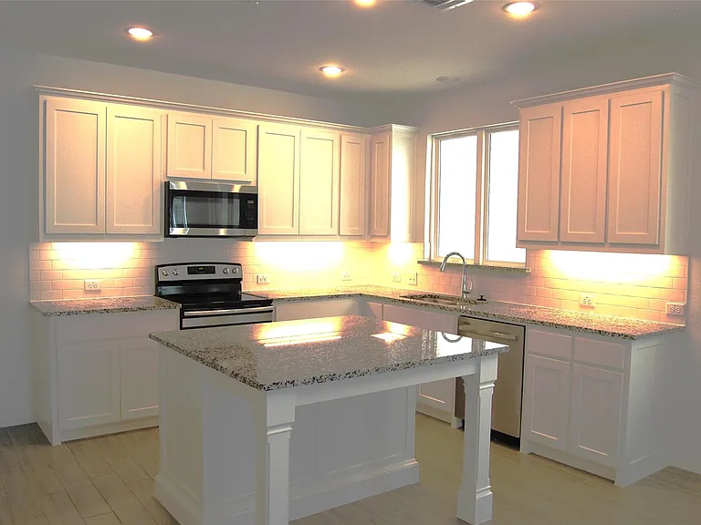 369 Oakbend Dr — Photo 7
