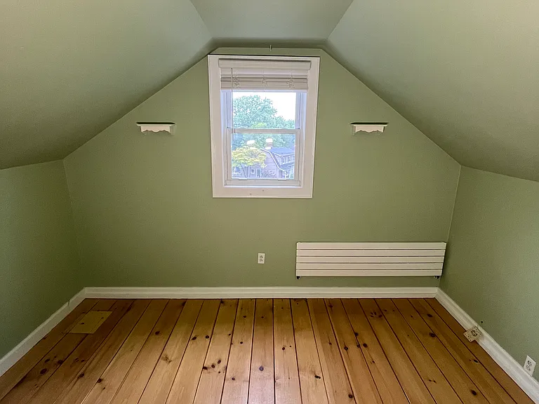 15 Whitfield Pl — Photo 7