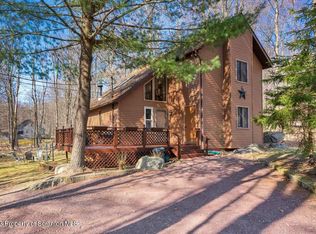 111 N Lehigh River Dr, Gouldsboro, PA