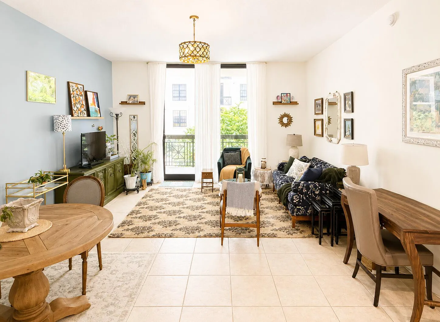 1 bed, 1.5 bath, 941 sqft, $5,000 — Photo 2