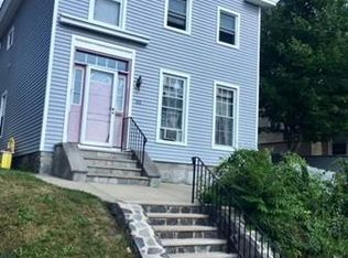 31 Methuen St, Lowell, MA 01850
