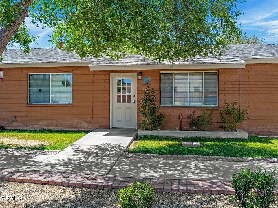 2nd image of 7162 N 57TH Avenue