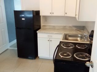 4430 NW 37th St, Lauderdale Lakes, FL 33319