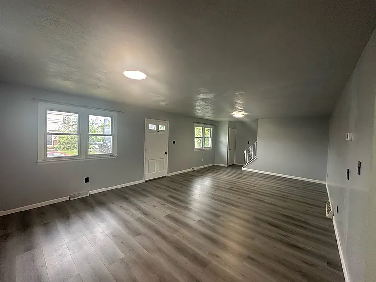 2805 Rubicam Ave — Photo 5