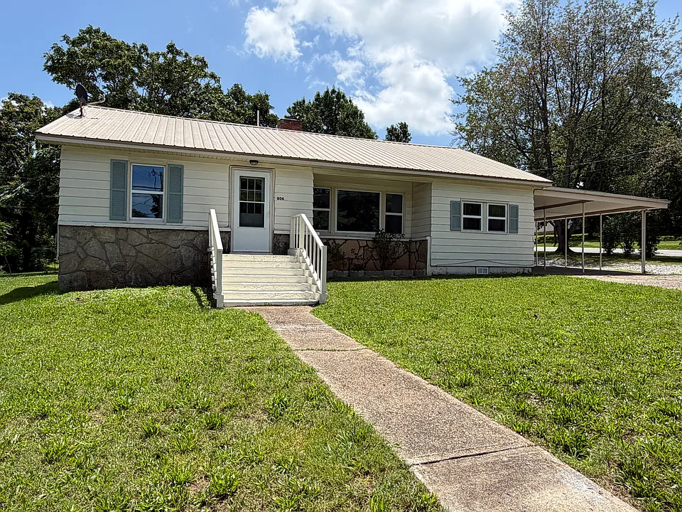 806 N Utah St