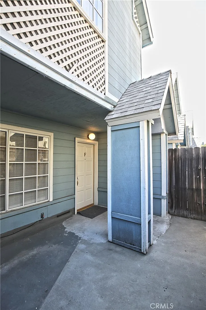 2 bed, 1.5 bath, 844 sqft, $2,900 — Photo 3