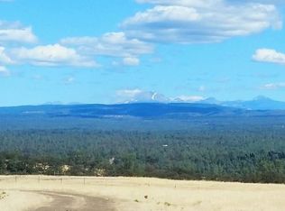 6800 Leopard Dr, Anderson, CA 96007