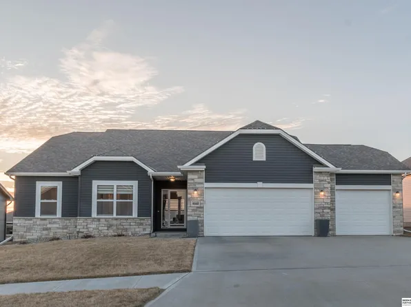 4668 N 210th St, Elkhorn, NE 68022