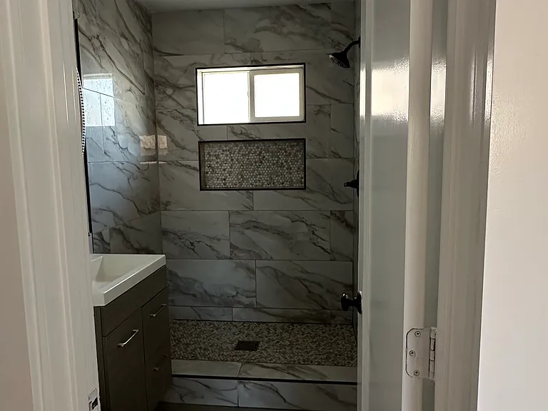 6610 Vinevale Ave #B — Photo 13