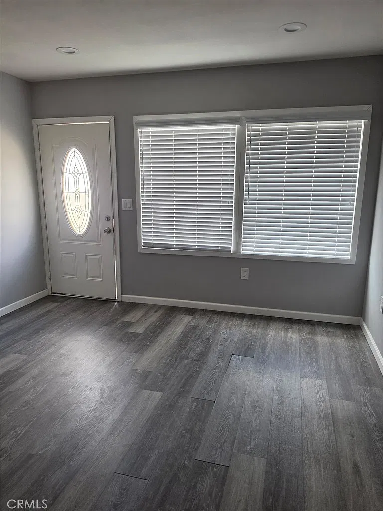 1 bed, 750 sqft, $2,000 — Photo 2