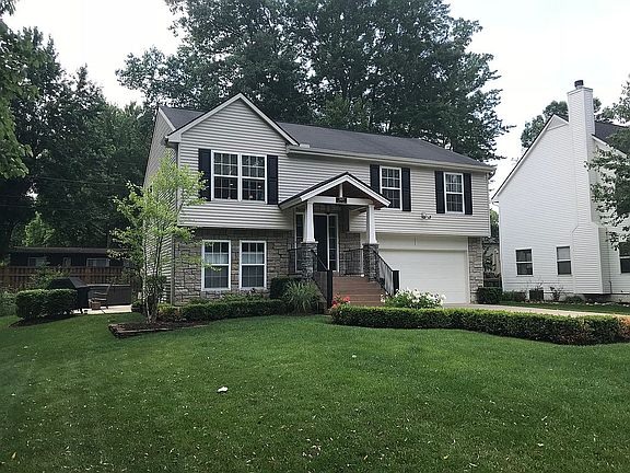 2nd image of 5879 Forestal Dr