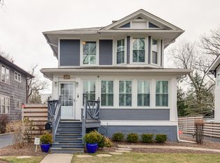 1203 Griffith Rd, Lake Forest, IL 60045