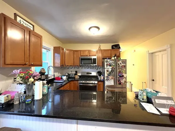 (undisclosed Address), Somerville, MA 02144
