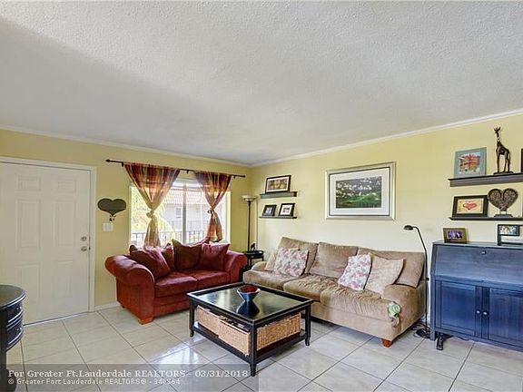 4th image of 3050 NE 5th Ter APT 14