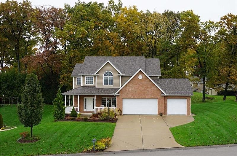 Welcome to 218 N. Magnolia Drive!
