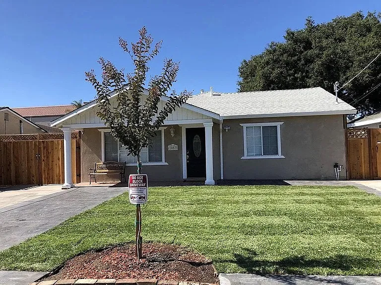 1057 Shamrock Dr — Photo 5