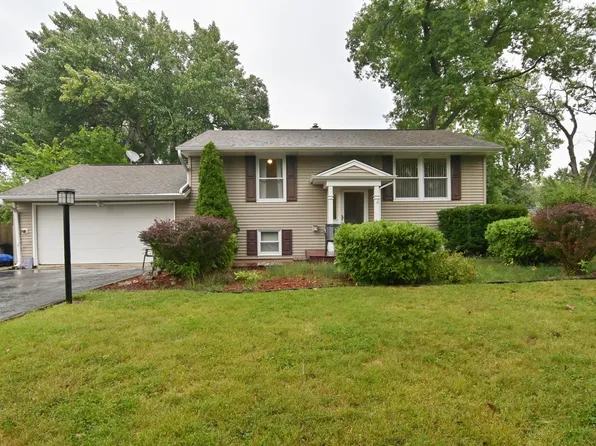 25191 W Lincoln Dr, Lake Villa, IL 60046