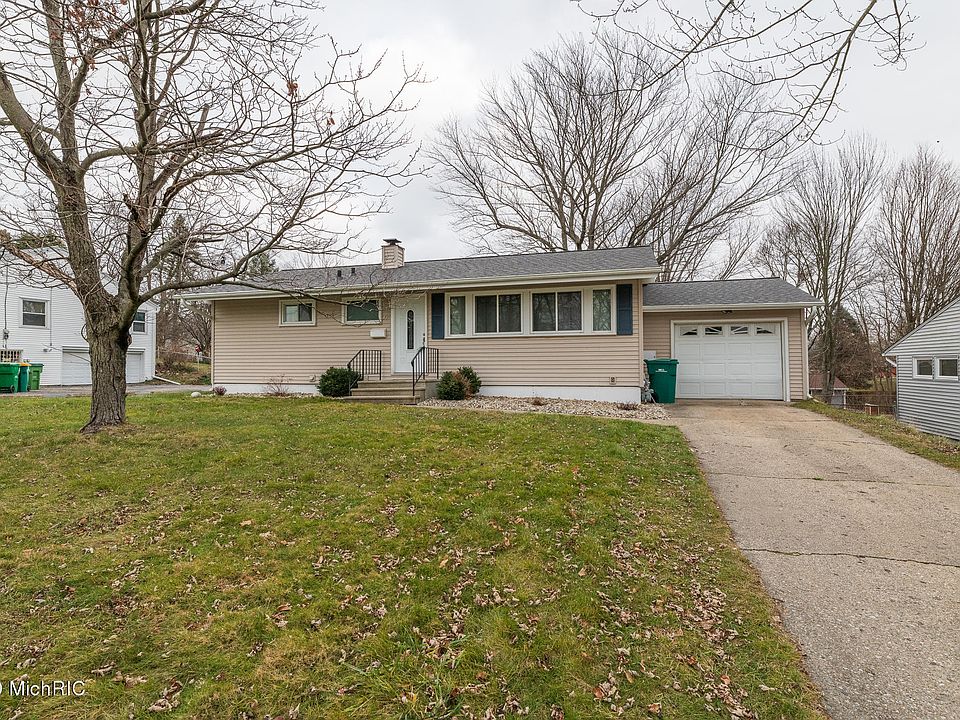 1st image of 149 Winston Dr