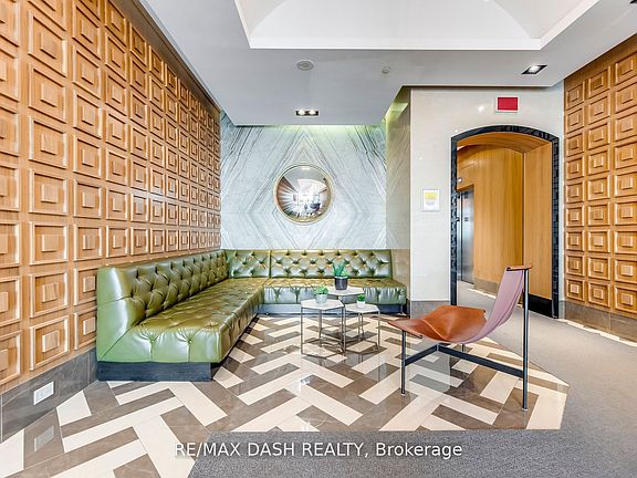 2nd image of 170 Chiltern Hill Rd #413