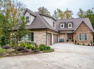 107 Elm Ct, Forsyth, GA 31029