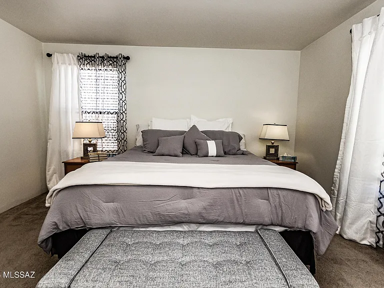 4830 S Vallecano Dr — Photo 24