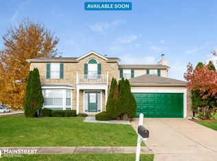 1002 Pincay Ct, Florissant, MO 63034