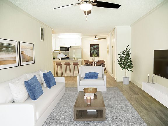 Living room at Casa Granada Apartment Homes