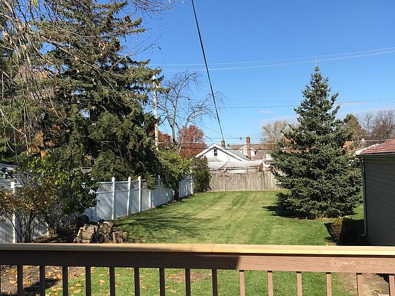 3rd image of 3710 Wellington Ave
