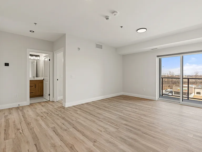 4775 Walker Rd #609 — Photo 9