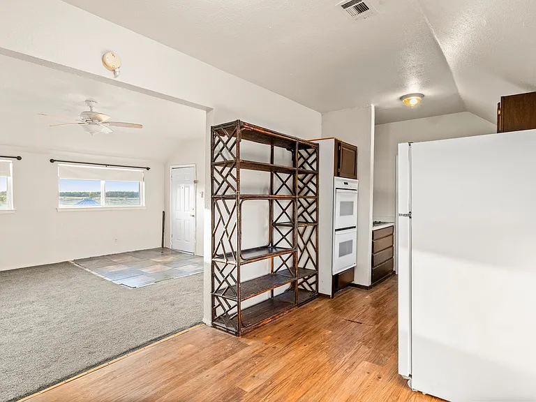 1701 S Duncanville Rd — Photo 9