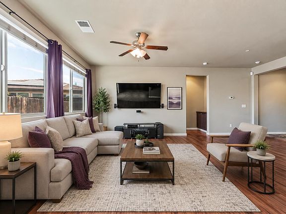 3rd image of 3002 Redington Ave
