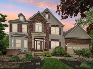 5825 Glen Eagles Dr, Medina, OH 44256