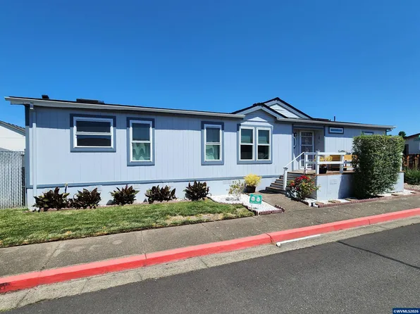 3025 Hollyridge Loop NE, Salem, OR 97305